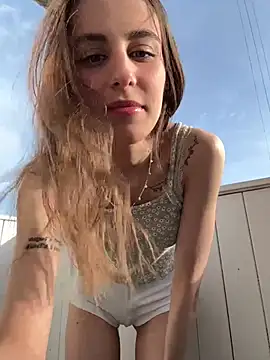 Snapshot of HellPeach chatting on 15, 3, 2025 HellPeach online show from 15, 3, 2025