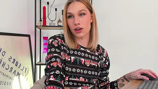 katrinewestx online show from 25, 12, 2024