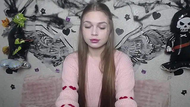 Snapshot of LaraPika chatting on 3, 11, 2025 LaraPika online show from 3, 11, 2025