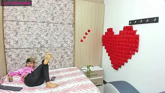 Snapshot of adara_deidara chatting on 12, 3, 2025 adara deidara online show from 12, 3, 2025