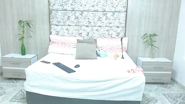 Snapshot of adara_deidara chatting on 18, 3, 2025 adara deidara online show from 18, 3, 2025