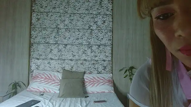 Snapshot of adara_deidara chatting on 19, 3, 2025 adara deidara online show from 19, 3, 2025