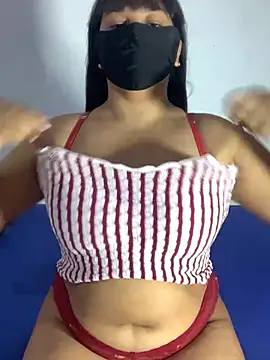 Snapshot of Jeroliee_viyana chatting on 4, 6, 2026 Jeroliee viyana online show from 4, 6, 2026