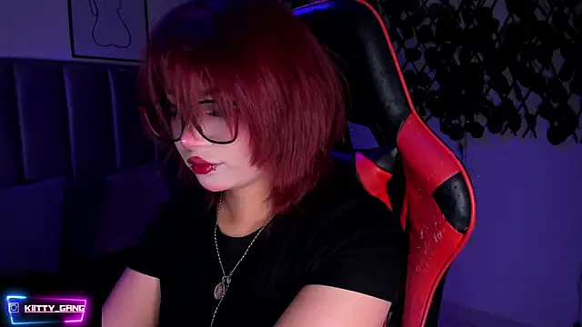 Kitty Gang online show from 14, 11, 2025