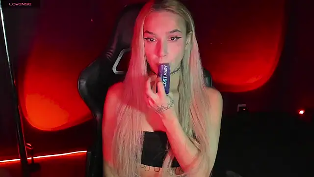 MilaAsh online show from 1, 10, 2025