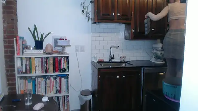 Snapshot of MaeDaybaby chatting on 18, 2, 2025 MaeDaybaby online show from 18, 2, 2025