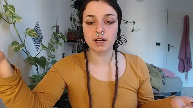 kinkyspirali online show from 13, 2, 2026