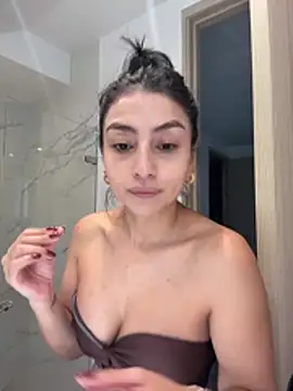 Snapshot of Gia_Ferh chatting on 5, 2, 2026 Gia Ferh online show from 5, 2, 2026