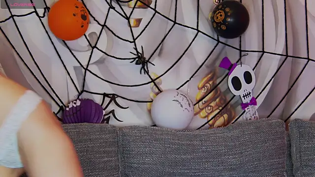 hailey peach online show from 30, 10, 2025