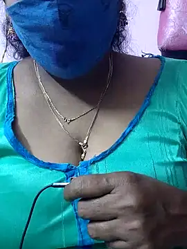 mallu-sumi online show from 2, 11, 2025