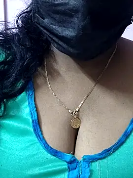 mallu-sumi online show from 22, 4, 2026