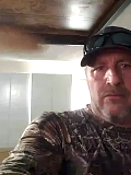 Snapshot of girthbrooks1269 chatting on 18, 12, 2025 girthbrooks1269 online show from 18, 12, 2025