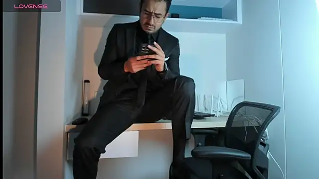 pablo-rincon95 online show from 9, 4, 2026