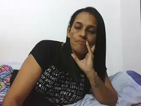 latinbrunettet online show from 13, 12, 2024