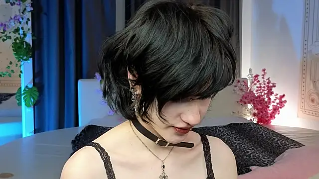 dark vamp  online show from 1, 3, 2025