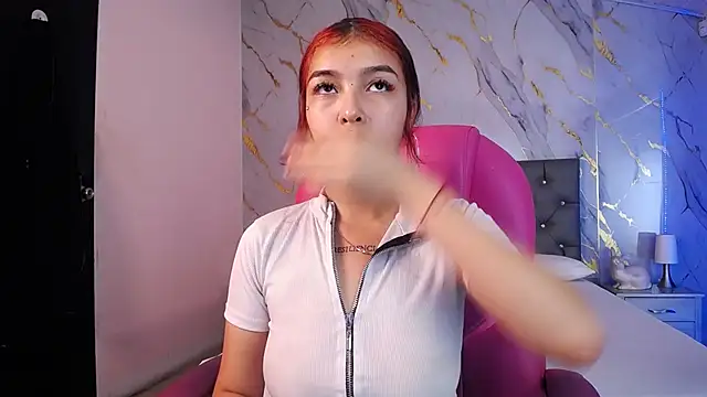 Snapshot of pettit_courtny chatting on 18, 2, 2025 pettit courtny online show from 18, 2, 2025