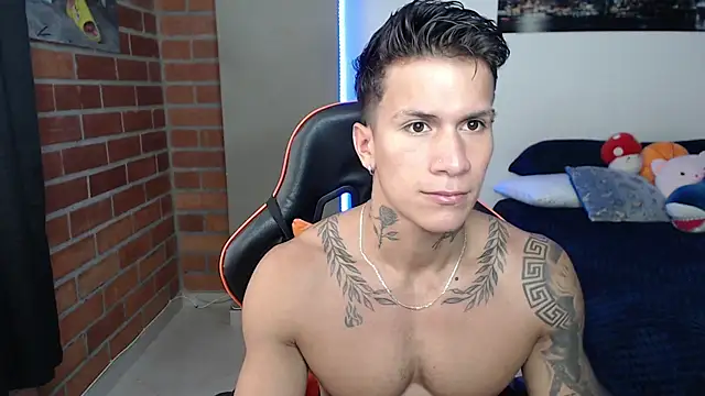 Snapshot of pettergrey1 chatting on 22, 7, 2026 pettergrey1 online show from 22, 7, 2026