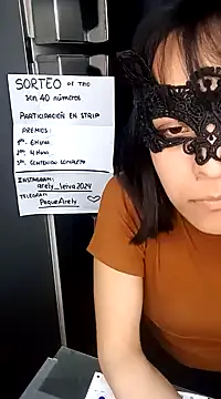 Snapshot of PequeArely chatting on 5, 12, 2024 PequeArely online show from 5, 12, 2024