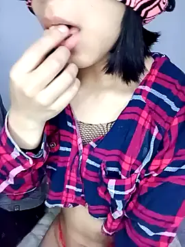 Snapshot of PequeArely chatting on 12, 1, 2025 PequeArely online show from 12, 1, 2025