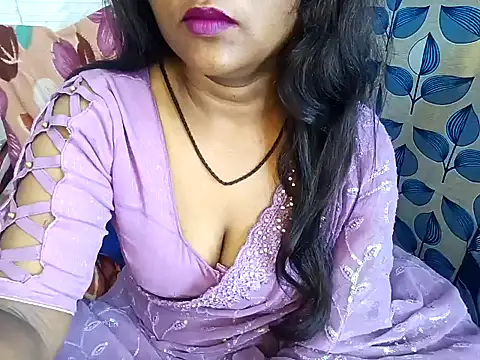 Snapshot of Muktha chatting on 2, 2, 2025 Muktha online show from 2, 2, 2025