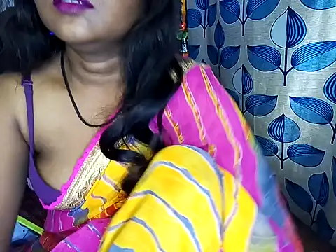 Snapshot of Muktha chatting on 12, 2, 2025 Muktha online show from 12, 2, 2025