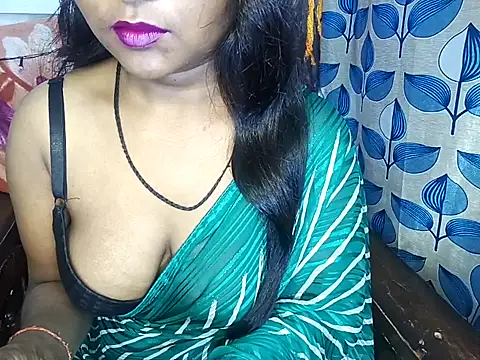 Snapshot of Muktha chatting on 19, 2, 2025 Muktha online show from 19, 2, 2025