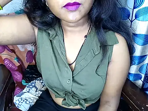 Snapshot of Muktha chatting on 22, 3, 2025 Muktha online show from 22, 3, 2025