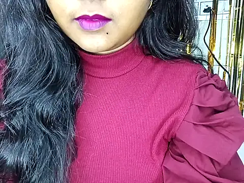 Snapshot of Muktha chatting on 6, 10, 2025 Muktha online show from 6, 10, 2025