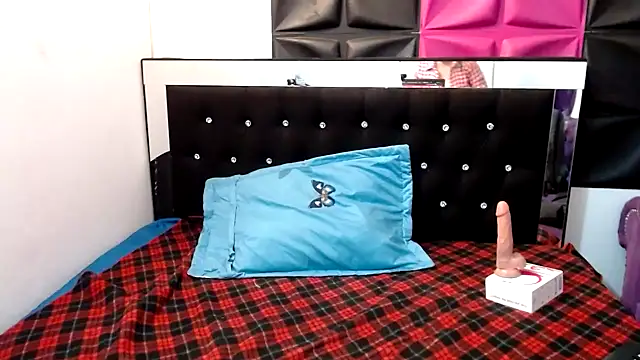 Snapshot of ScarletGlow1 chatting on 29, 1, 2025 ScarletGlow1 online show from 29, 1, 2025