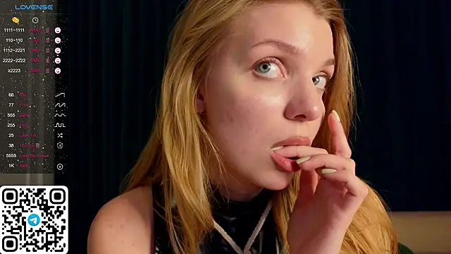 Snapshot of ElswythDecoursey chatting on 22, 12, 2024 ElswythDecoursey online show from 22, 12, 2024