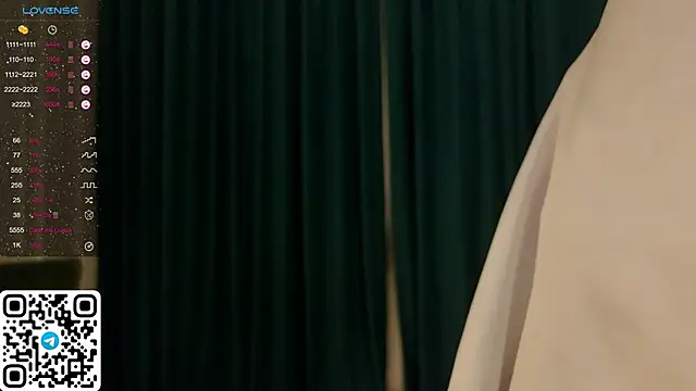 Snapshot of ElswythDecoursey chatting on 28, 12, 2024 ElswythDecoursey online show from 28, 12, 2024