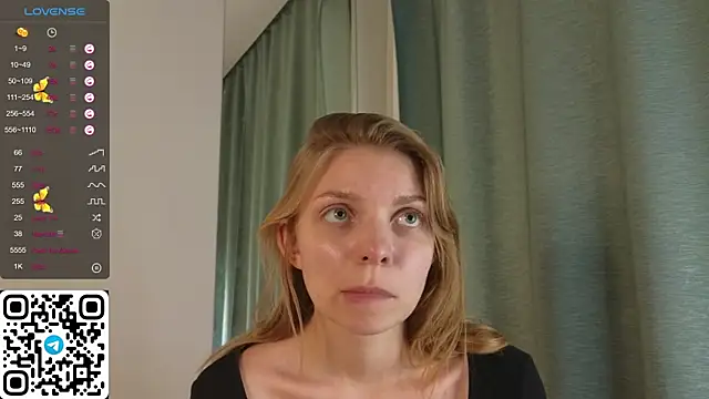 Snapshot of ElswythDecoursey chatting on 10, 2, 2025 ElswythDecoursey online show from 10, 2, 2025