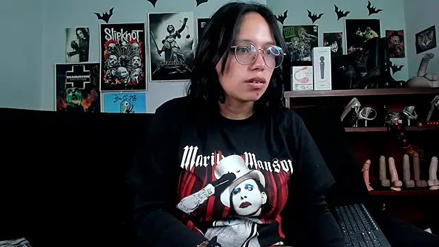 lilith-deveraux online show from 2, 6, 2026