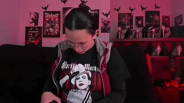 Snapshot of lilith-deveraux chatting on 4, 7, 2026 lilith-deveraux online show from 4, 7, 2026
