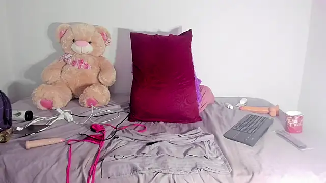 Arantza Hill online show from 15, 3, 2025