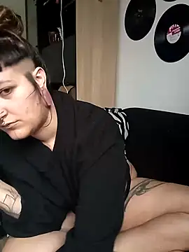 SweetPivoinee online show from 5, 12, 2024