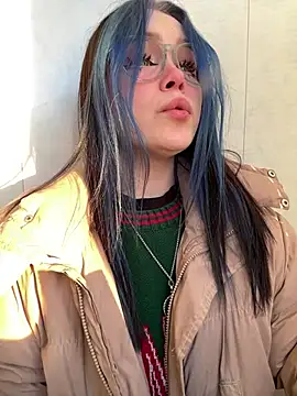 MaddisonHaas online show from 9, 2, 2026