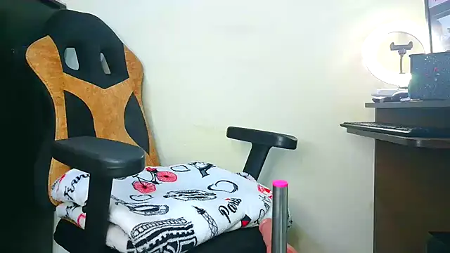 Samary thomas online show from 3, 12, 2025