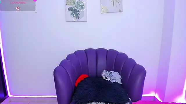 Marian Boobs online show from 4, 6, 2026