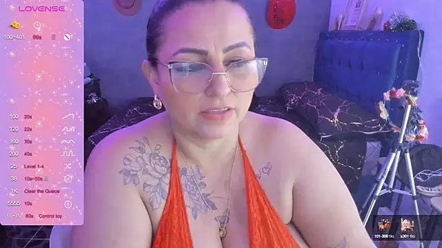 Ivonnee   online show from 22, 12, 2024