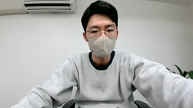 Snapshot of TakuryuJPN chatting on 31, 1, 2025 TakuryuJPN online show from 31, 1, 2025