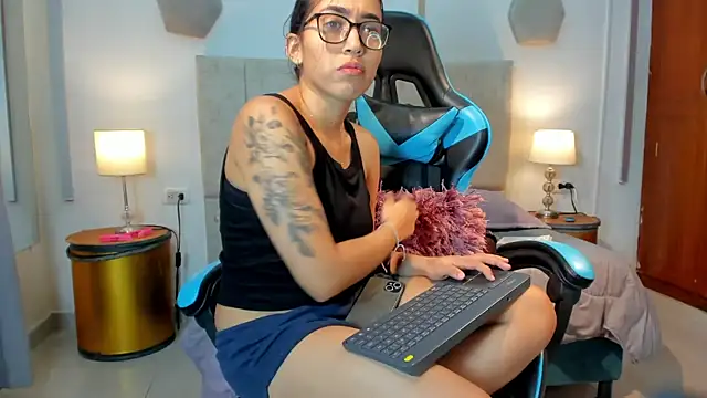  maria foxx  online show from 5, 2, 2026