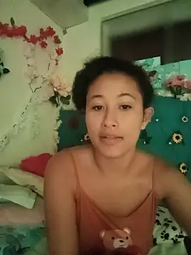 Milkdulce1 online show from 15, 5, 2026