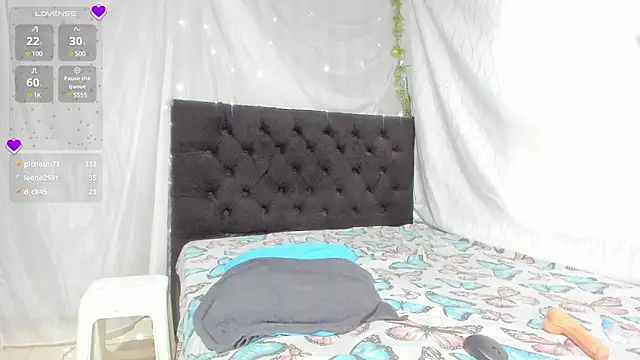 Snapshot of emi_henao chatting on 7, 3, 2025 emi henao online show from 7, 3, 2025