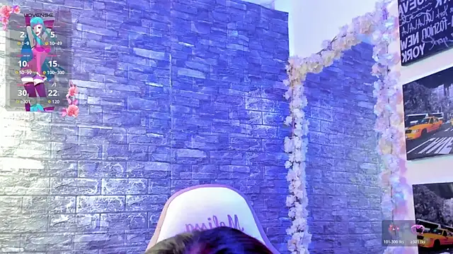 Snapshot of emi_henao chatting on 14, 2, 2026 emi henao online show from 14, 2, 2026