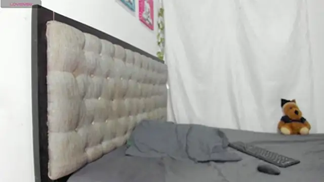 Snapshot of emi_henao chatting on 20, 2, 2026 emi henao online show from 20, 2, 2026