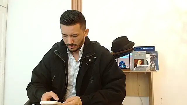 Reiko 85  online show from 30, 11, 2025