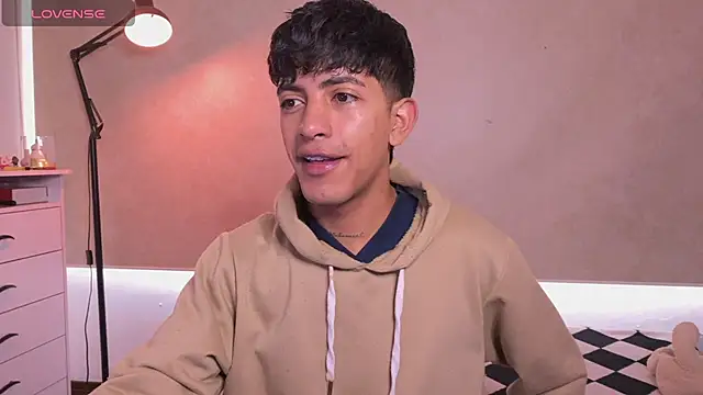 teobowny  online show from 11, 1, 2026