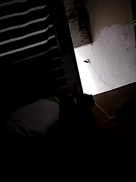 Snapshot of Topezinho123 chatting on 21, 12, 2025 Topezinho123 online show from 21, 12, 2025