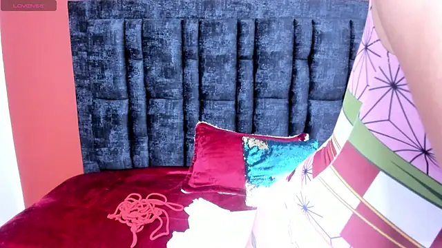 Aurora Doll  online show from 29, 10, 2025